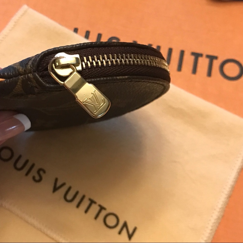 ❌Sold❌Louis Vuitton Monogram  Round Coin Purse - Picture 5 of 8